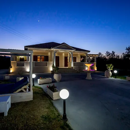 Hidden Heaven Luxury Villa *