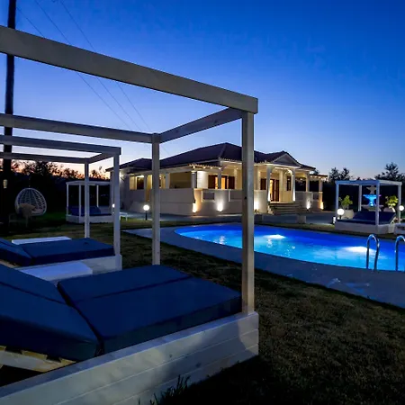 וילה Hidden Heaven Luxury