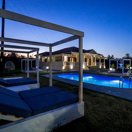 Hidden Heaven Luxury Villa *
